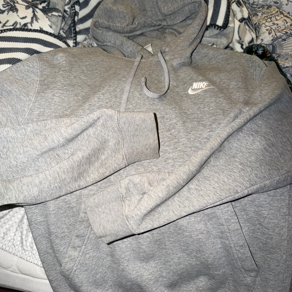 Nike Heather Gray Pullover Hoodie